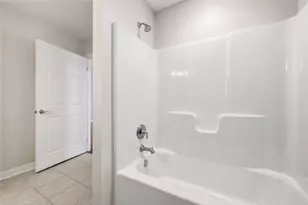 2192 Westview Cir, Lancaster Township, PA 16037 - Photo 27
