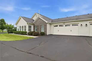 2192 Westview Cir, Lancaster Township, PA 16037 - Photo 33