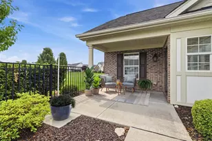 2192 Westview Cir, Lancaster Township, PA 16037 - Photo 3