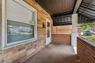 17 13th St, Jeannette, PA 15644 - Photo 3