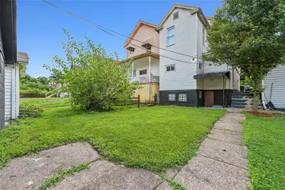 17 13th St, Jeannette, PA 15644 - Photo 29