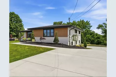 47 Tidball Rd, Robinson Twp, PA 15205 - Photo 3