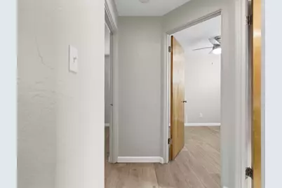5229 Meadowcrest Rd, Pittsburgh, PA 15236 - Photo 11