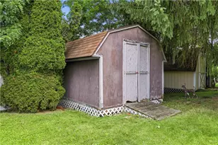 113 Lycoming Dr, Moon/Crescent Twp, PA 15108 - Photo 21