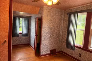105 W Clen Moore Blvd, Neshannock Township, PA 16105 - Photo 19