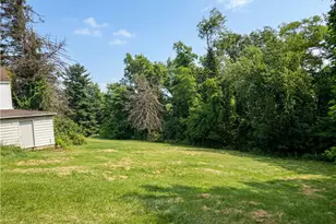 1166 N Main St, South Strabane, PA 15301 - Photo 37