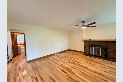 1166 N Main St, South Strabane, PA 15301 - Photo 11