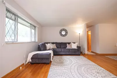 5229 Colewood Dr, Pittsburgh, PA 15236 - Photo 5