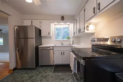 5229 Colewood Dr, Pittsburgh, PA 15236 - Photo 9