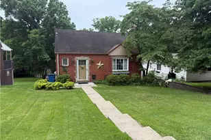 139 Glenfield Dr, Pittsburgh, PA 15235 - Photo 1