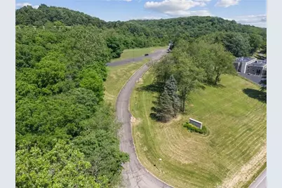 520 Pleasant Valley Rd, Trafford, PA 15085 - Photo 5