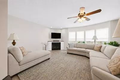403 Wingate Dr, Robinson Twp, PA 15205 - Photo 5