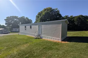 207 Cedar Ln, Middlesex Township, PA 16059 - Photo 15