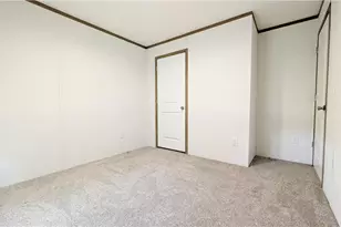 207 Cedar Ln, Middlesex Township, PA 16059 - Photo 13