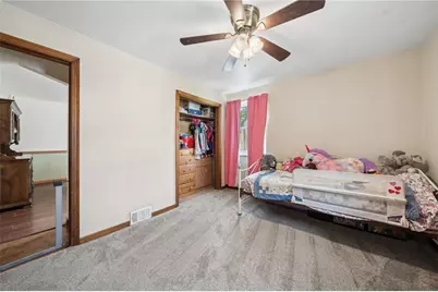 325 Augusta St, Pittsburgh, PA 15235 - Photo 17