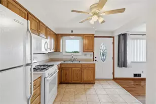 14332 Roberta Dr, North Huntingdon, PA 15642 - Photo 13