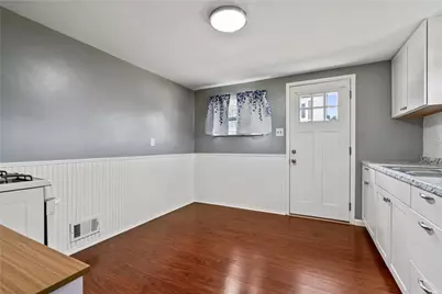 109 South Ave, Pittsburgh, PA 15122 - Photo 9