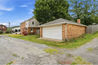 208 37th Street Ext, West Mayfield, PA 15010 - Photo 11