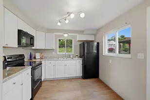 5044 Leona Dr, Pittsburgh, PA 15227 - Photo 19