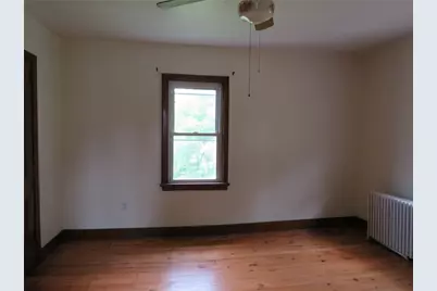 127 Maple St, Rochester, PA 15074 - Photo 11