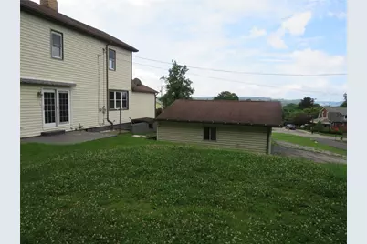 127 Maple St, Rochester, PA 15074 - Photo 37