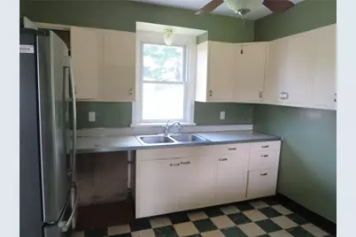 127 Maple St, Rochester, PA 15074 - Photo 31
