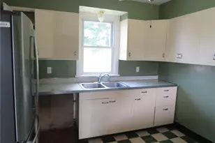 127 Maple St, Rochester, PA 15074 - Photo 31