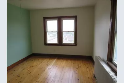 127 Maple St, Rochester, PA 15074 - Photo 7