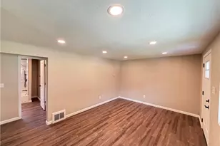 137 Emrose Dr, Pittsburgh, PA 15235 - Photo 5