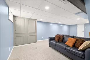 693 Union Ave Ext, Ross Twp, PA 15229 - Photo 25