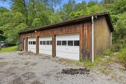 114 Hartzell Rd, Jackson Township, PA 16063 - Photo 5
