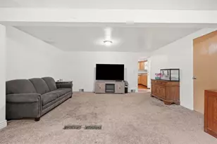 114 Hartzell Rd, Jackson Township, PA 16063 - Photo 13