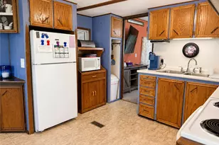 219 Maplecrest, Winfield Township, PA 16023 - Photo 5