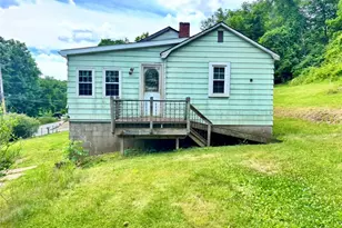 61 McMichael Rd, Collier Township, PA 15106 - Photo 1