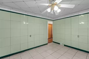 1105 Greentree Rd, Green Tree, PA 15220 - Photo 17