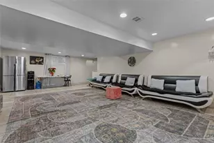 1105 Greentree Rd, Green Tree, PA 15220 - Photo 13