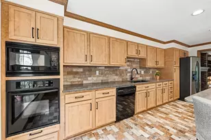 104 Saybrook Harbor, Bradford Woods, PA 15015 - Photo 5