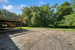 2104 Berkshire Dr, Monroeville, PA 15146 - Photo 47
