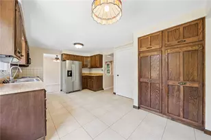 2104 Berkshire Dr, Monroeville, PA 15146 - Photo 19