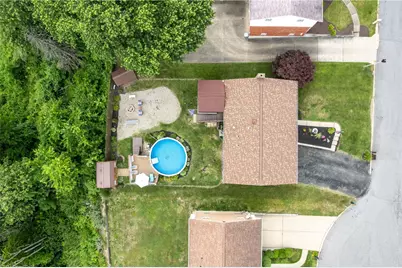 1016 Dana Dr, West Mifflin, PA 15122 - Photo 29