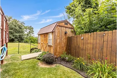 1016 Dana Dr, West Mifflin, PA 15122 - Photo 25
