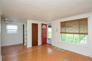 121 Glencoe Dr, West Mifflin, PA 15122 - Photo 7