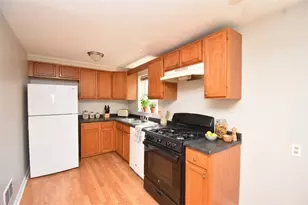 121 Glencoe Dr, West Mifflin, PA 15122 - Photo 7