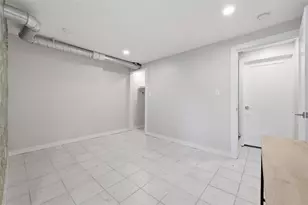 5317 Dresden Wy, Pittsburgh, PA 15201 - Photo 17