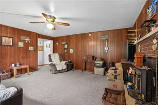 37 Millersdale Rd, Jeannette, PA 15644 - Photo 33