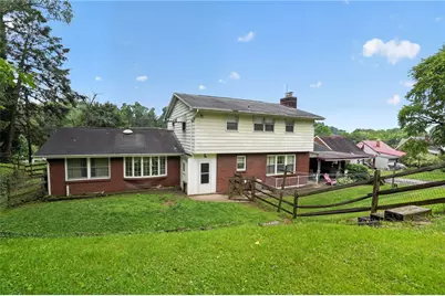37 Millersdale Rd, Jeannette, PA 15644 - Photo 5