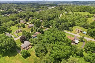 2906 E Elfinwild Rd, Hampton, PA 15101 - Photo 43