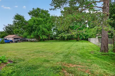 109 E Larkspur St, Munhall, PA 15120 - Photo 33