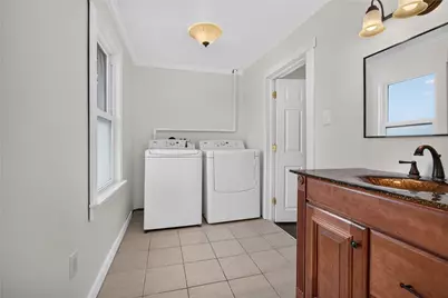 109 E Larkspur St, Munhall, PA 15120 - Photo 23