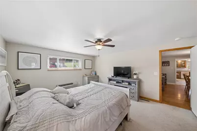 371 Niagara Dr, Irwin, PA 15642 - Photo 17